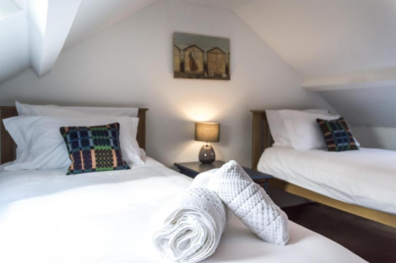 Foxglove - Luxurious Barn Conversion - Blossom Farm Johnston Kültér fotó