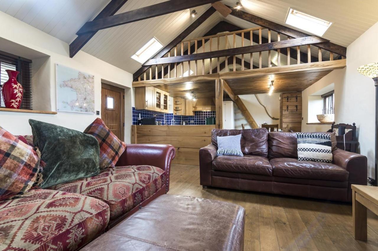 Foxglove - Luxurious Barn Conversion - Blossom Farm Johnston Kültér fotó
