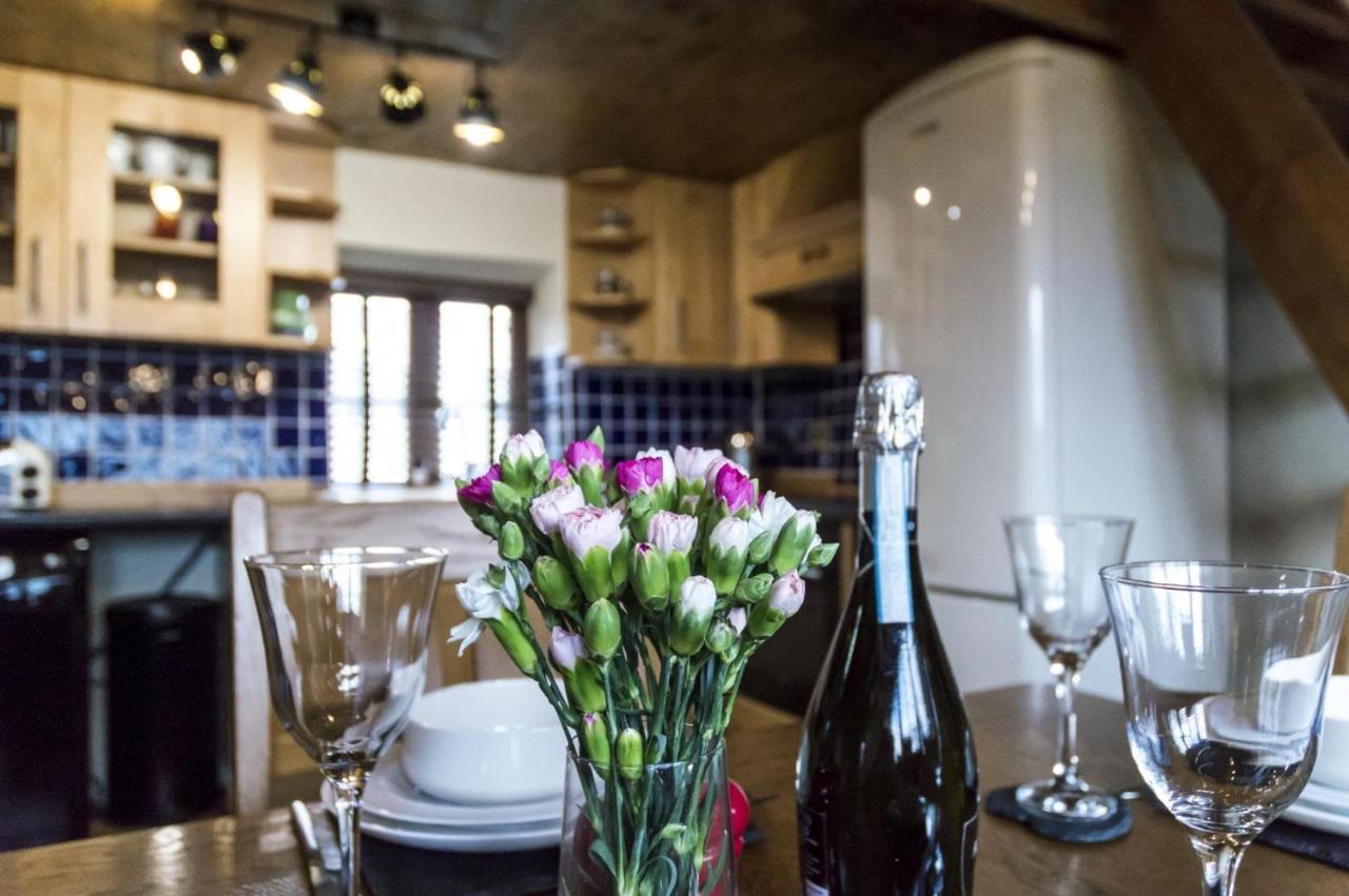 Foxglove - Luxurious Barn Conversion - Blossom Farm Johnston Kültér fotó